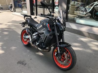 YAMAHA MT-09