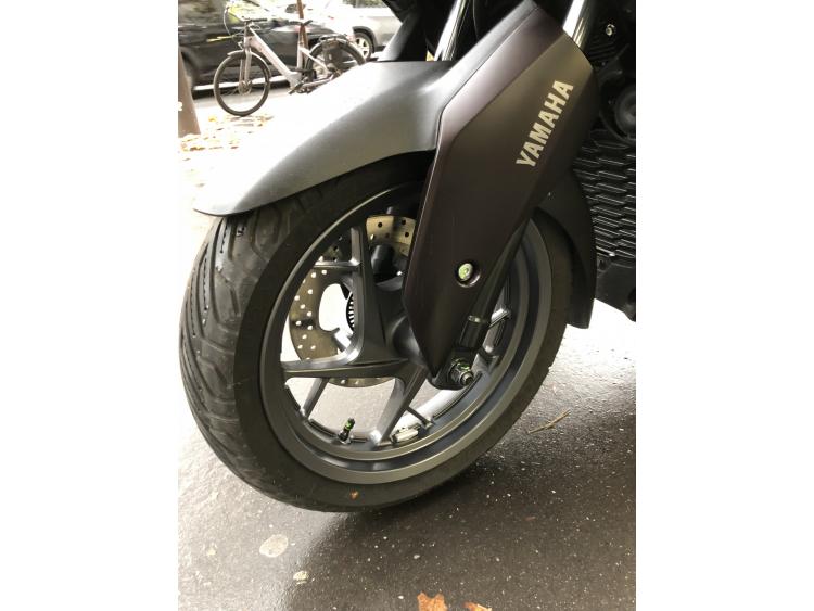 YAMAHA XMAX 300 Tech Max GARANTIE 07/2030