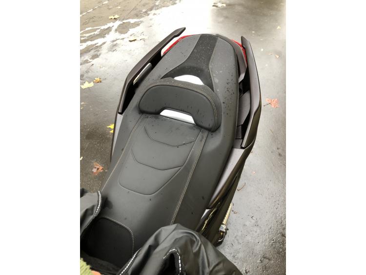 YAMAHA XMAX 300 Tech Max GARANTIE 07/2030