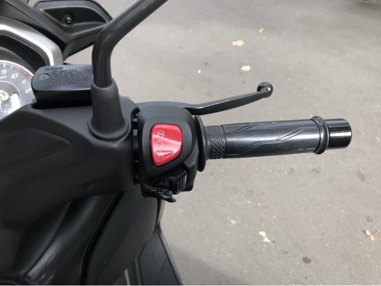 YAMAHA XMAX 125 ABS