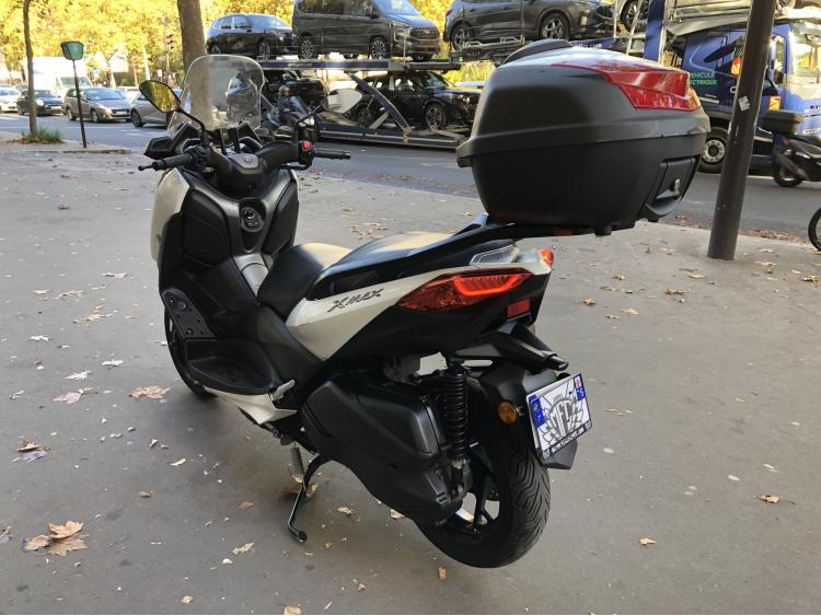 YAMAHA XMAX 300 ABS
