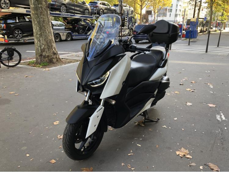 YAMAHA XMAX 300 ABS