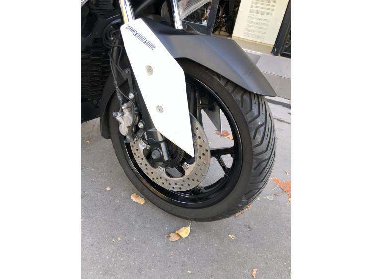 YAMAHA XMAX 300 ABS