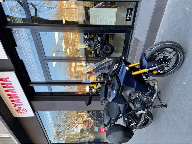 TRACER 9-GT PHANTOM BLUE AKRAPOVIC